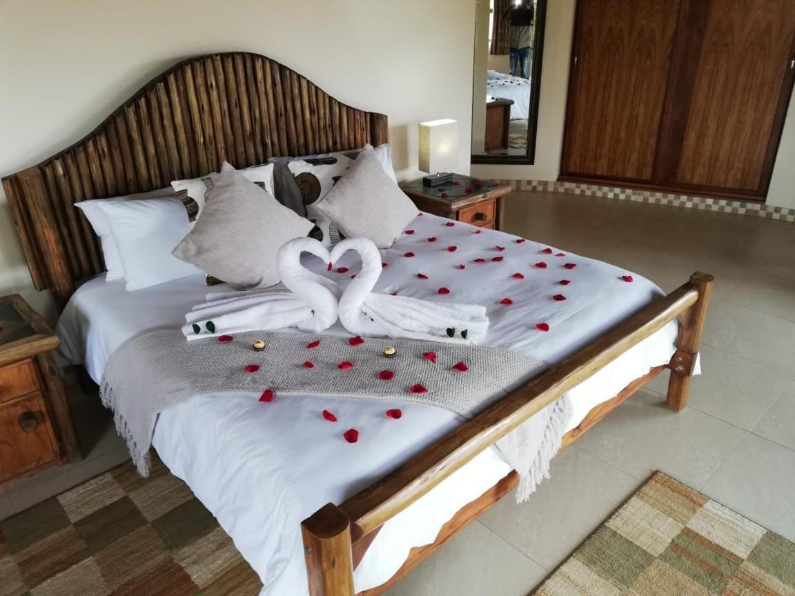 Golden Impalas Bush Resort Hammanskraal Exterior photo