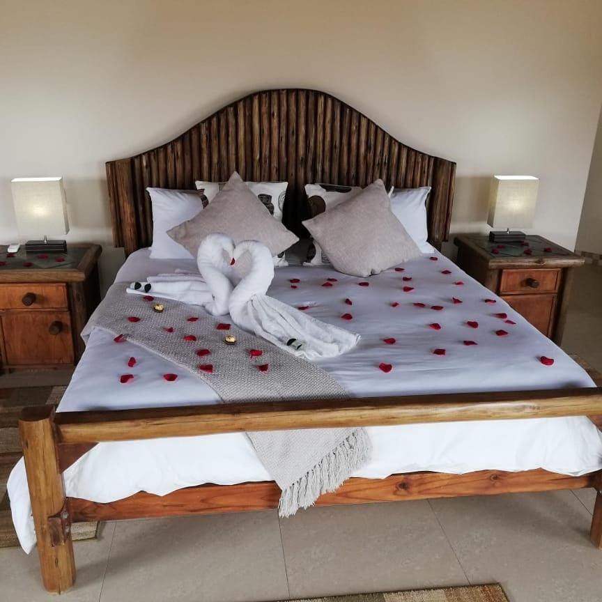 Golden Impalas Bush Resort Hammanskraal Exterior photo